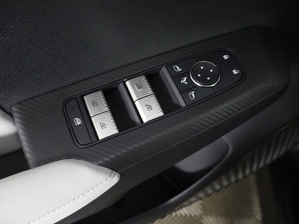 New 2025 Mitsubishi Outlander SE AWD/4WD image 40