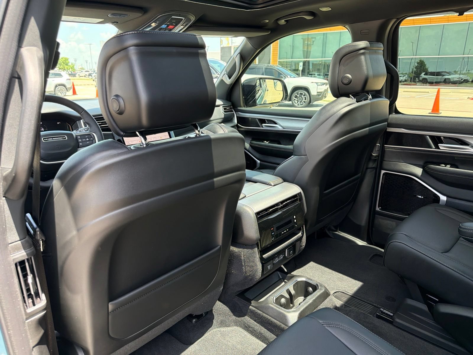 New 2026 Jeep Grand Wagoneer Limited AWD/4WD image 16