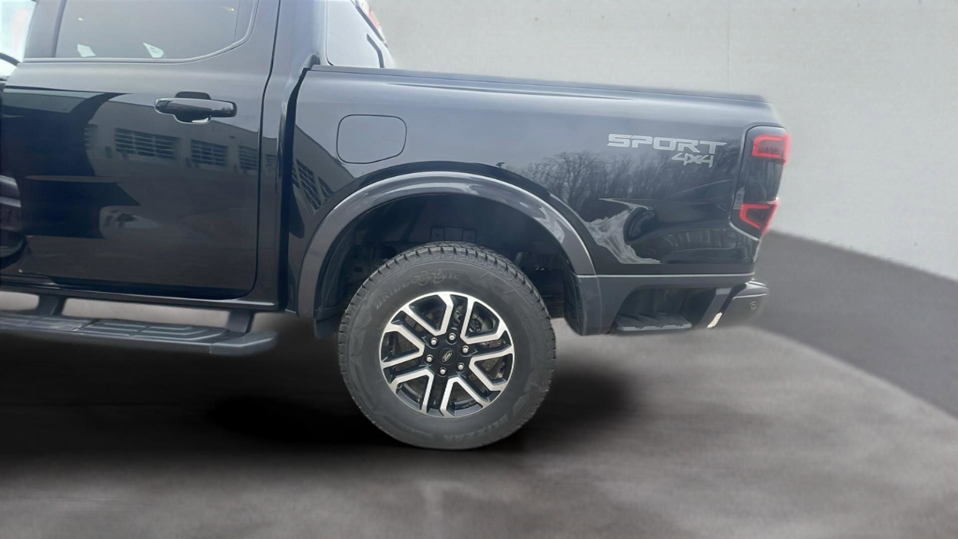 Certified 2024 Ford Ranger Lariat w/ Advanced Towing Package image 25