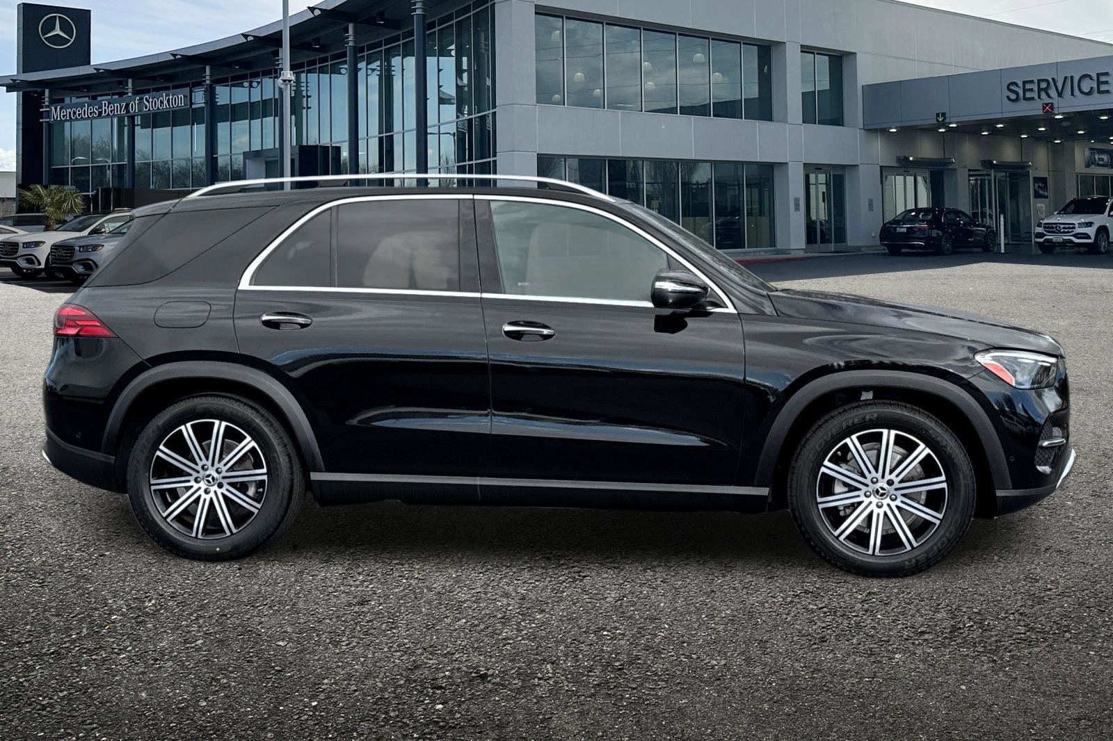 New 2026 Mercedes-Benz GLE 350 4MATIC image 3