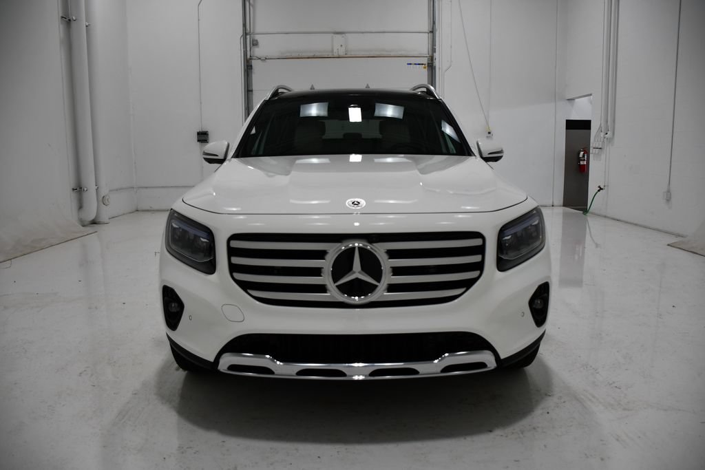 Certified 2026 Mercedes-Benz GLB 250 4MATIC image 2