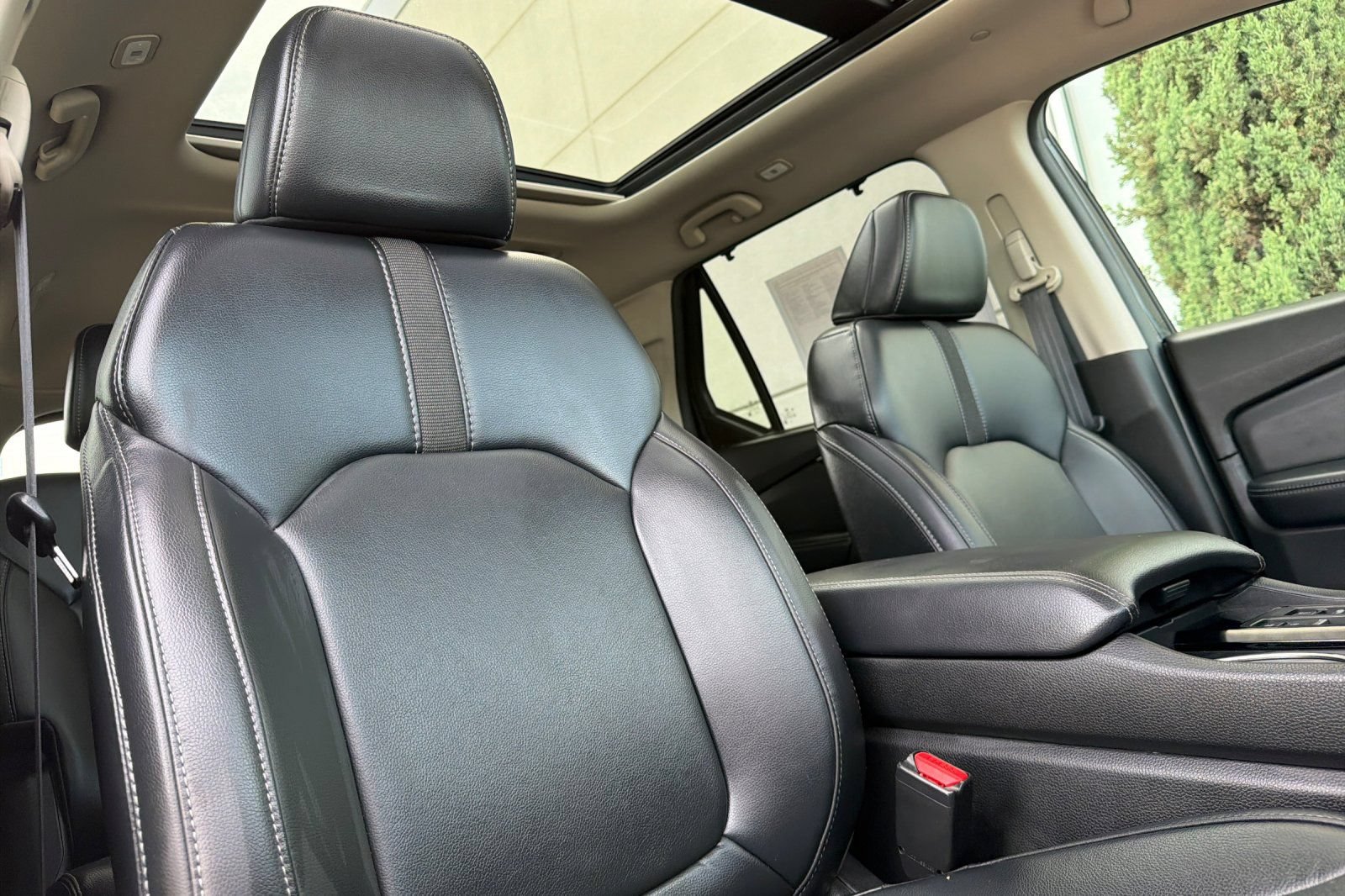 Certified 2025 Honda Pilot Touring image 16