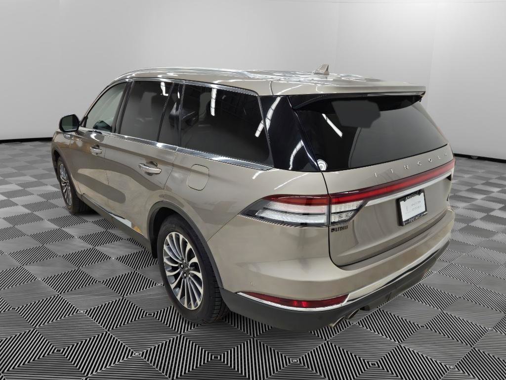 Used 2020 Lincoln Aviator Reserve w/ Equipment Group 201A image 5