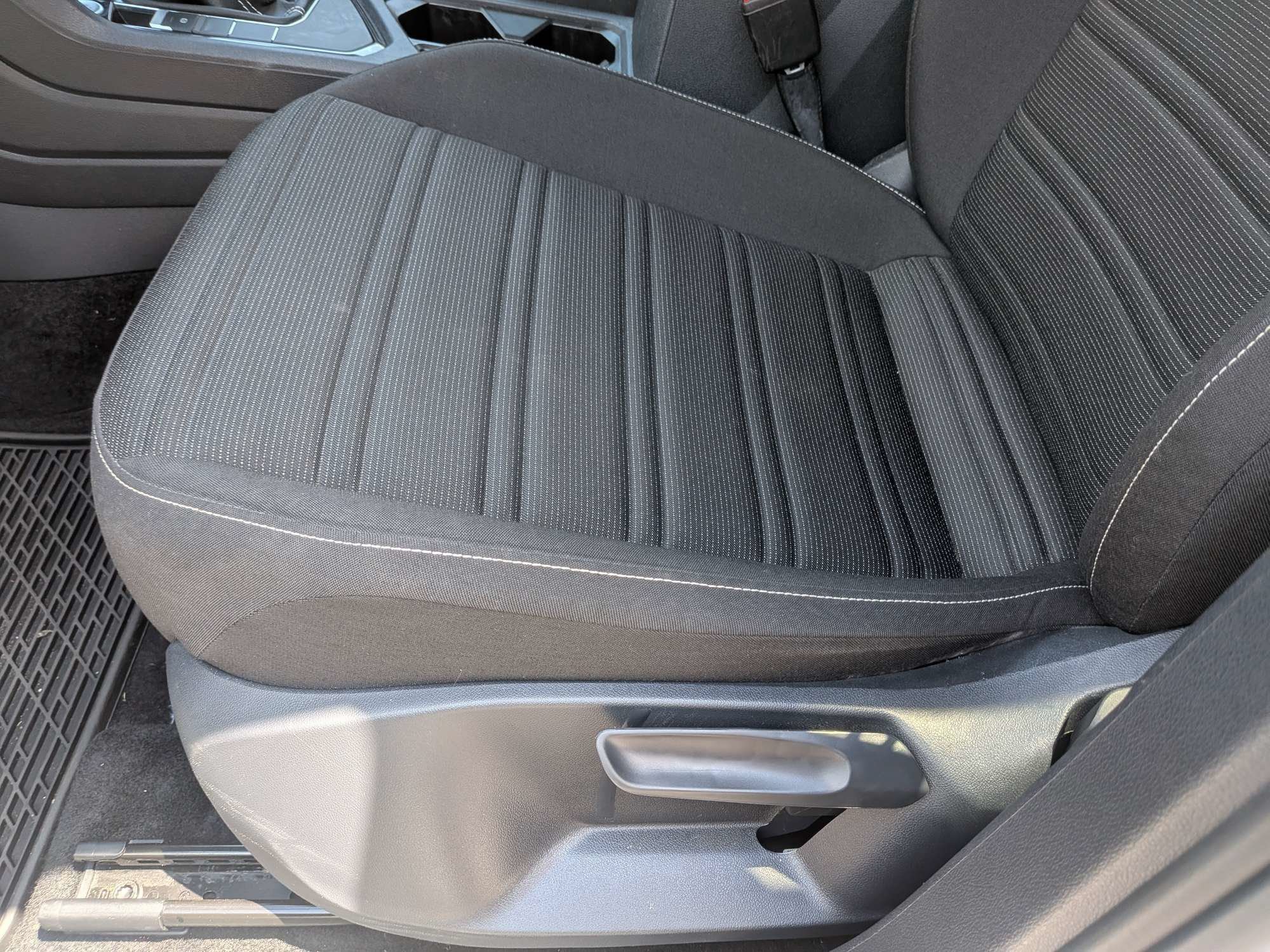 Used 2023 Volkswagen Tiguan S FWD image 18