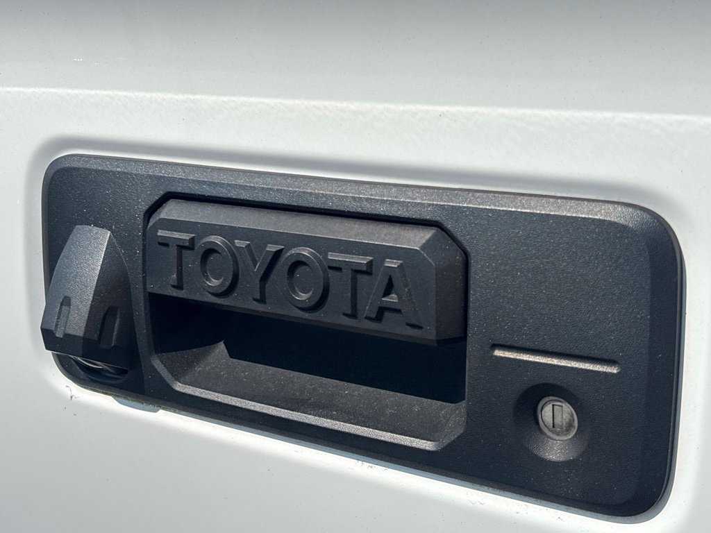Used 2020 Toyota Tacoma TRD Sport RWD image 31