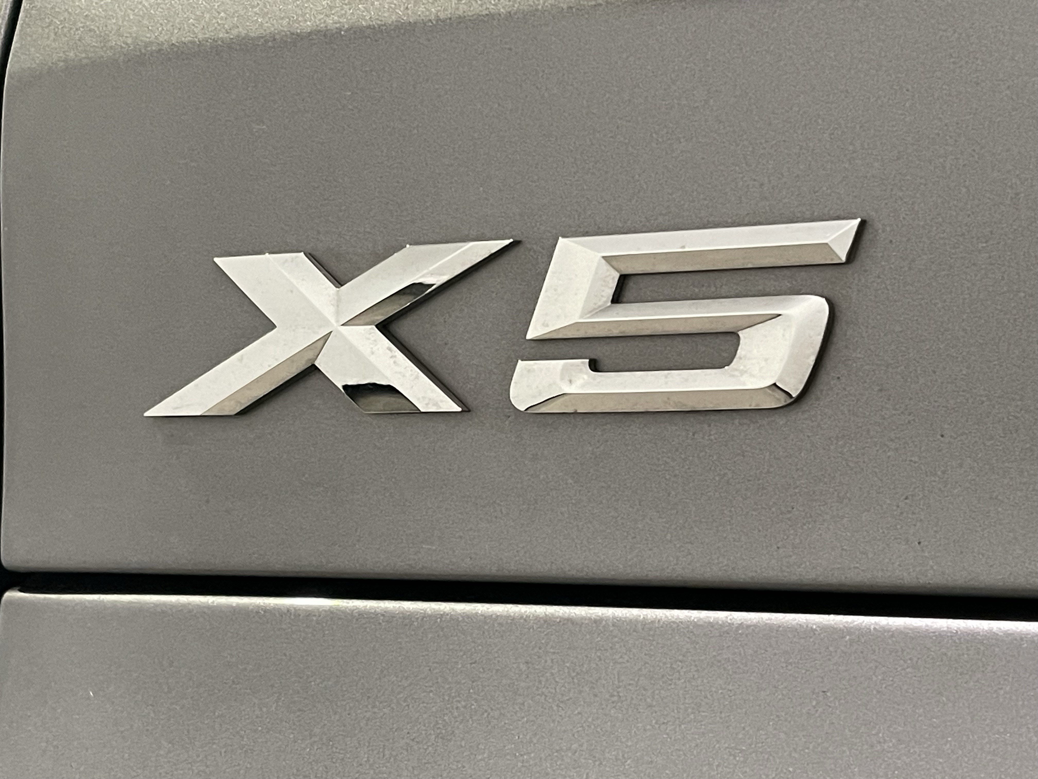 Used 2025 BMW X5 xDrive40i w/ Premium Package AWD/4WD image 24