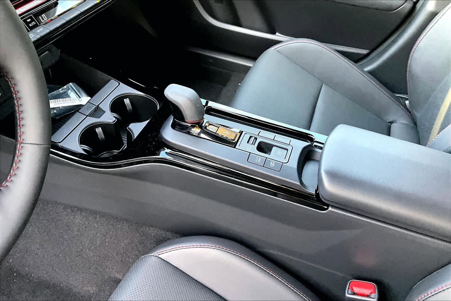 New 2026 Toyota Prius Plug-In Hybrid FWD image 7