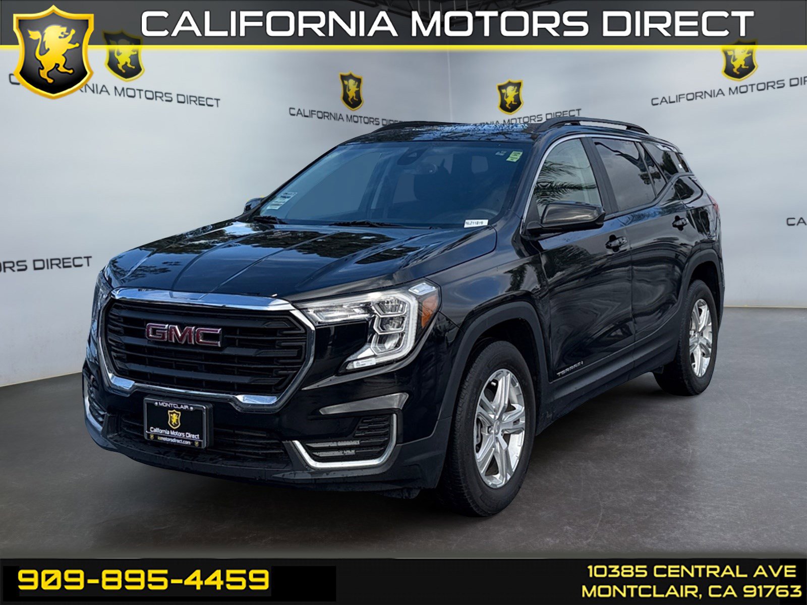 Used 2022 GMC Terrain SLE w/ Driver Convenience Package image 1