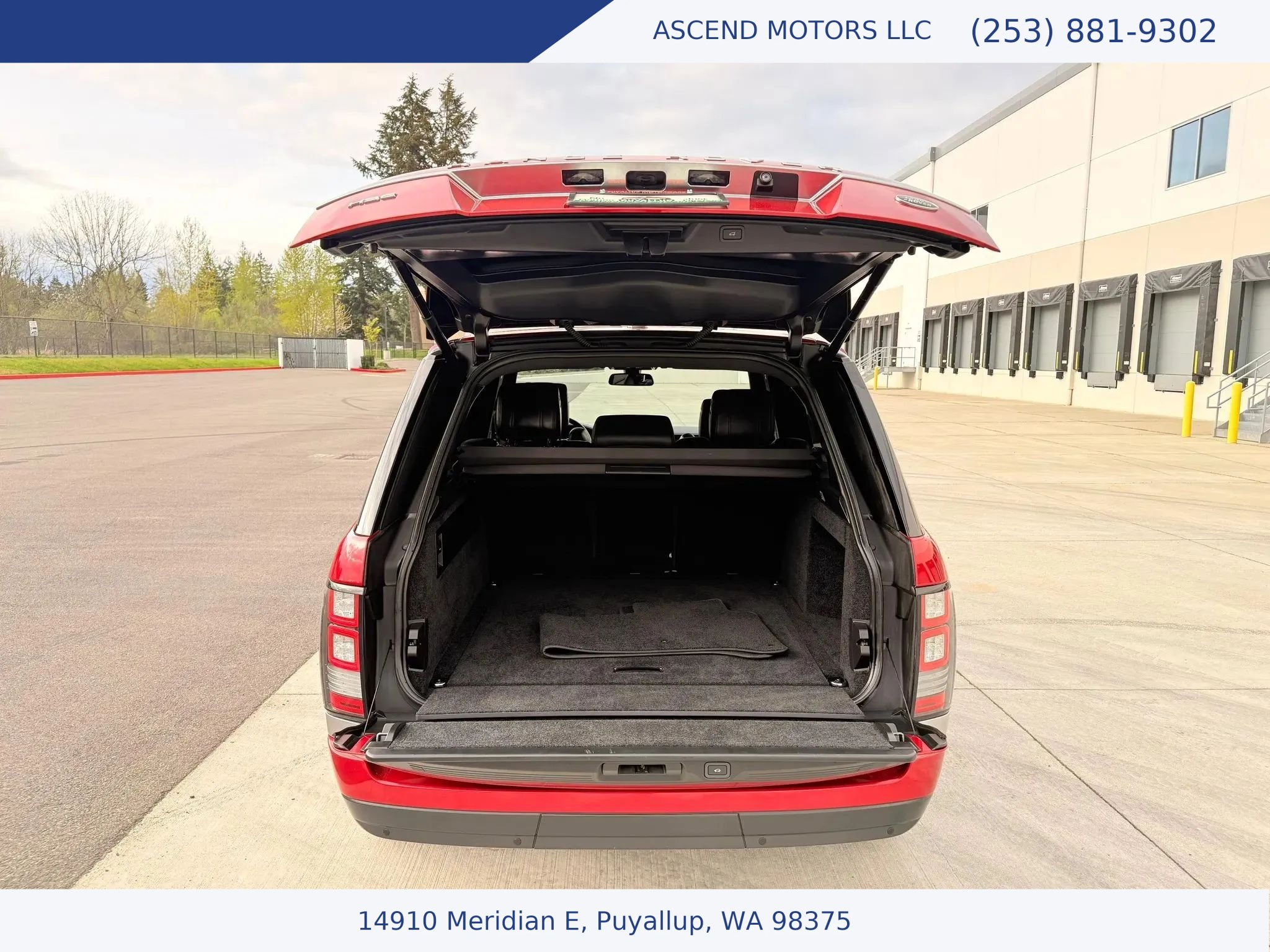 Used 2014 Land Rover Range Rover HSE AWD/4WD image 18