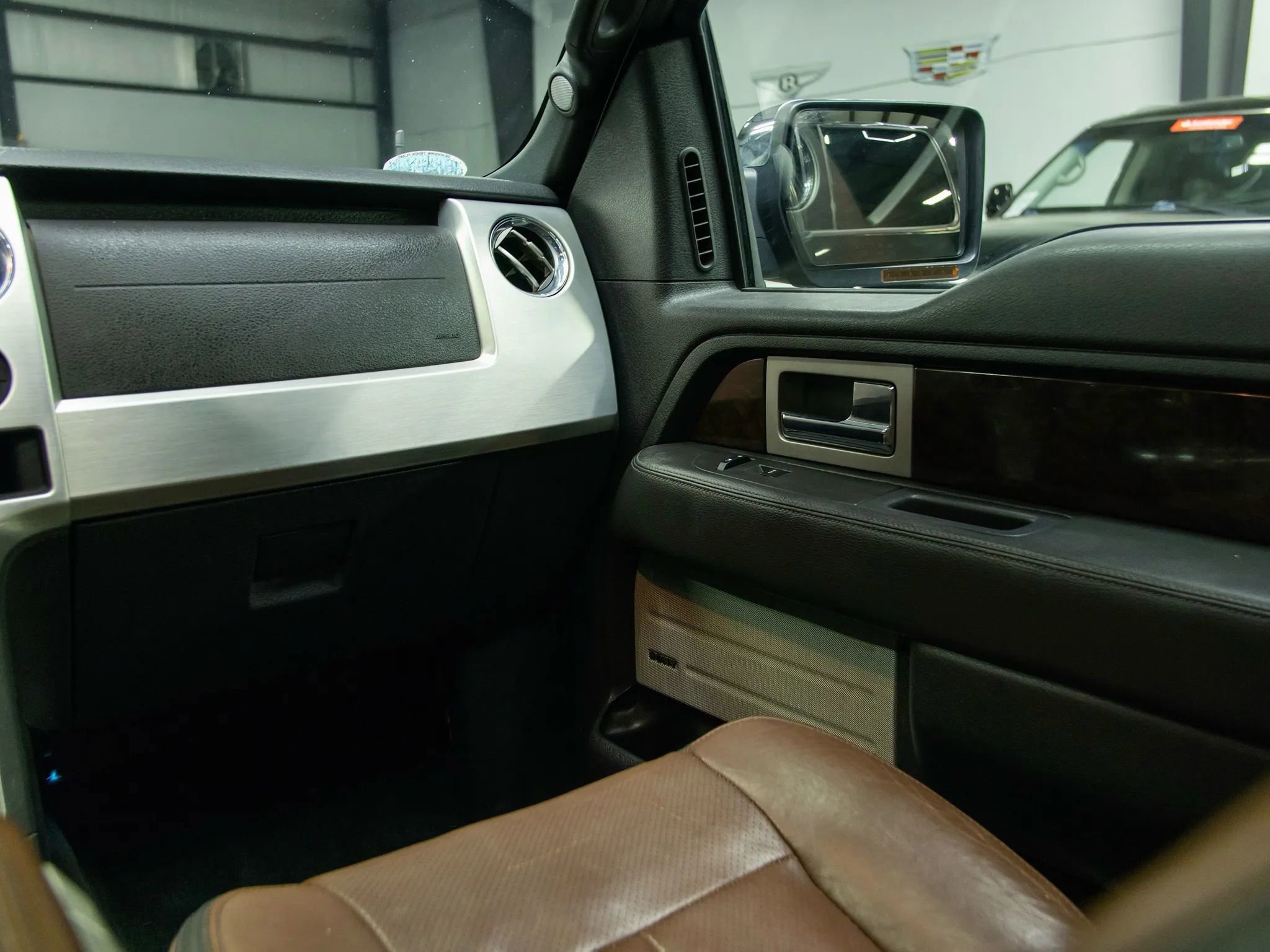 Used 2013 Ford F150 Platinum image 40