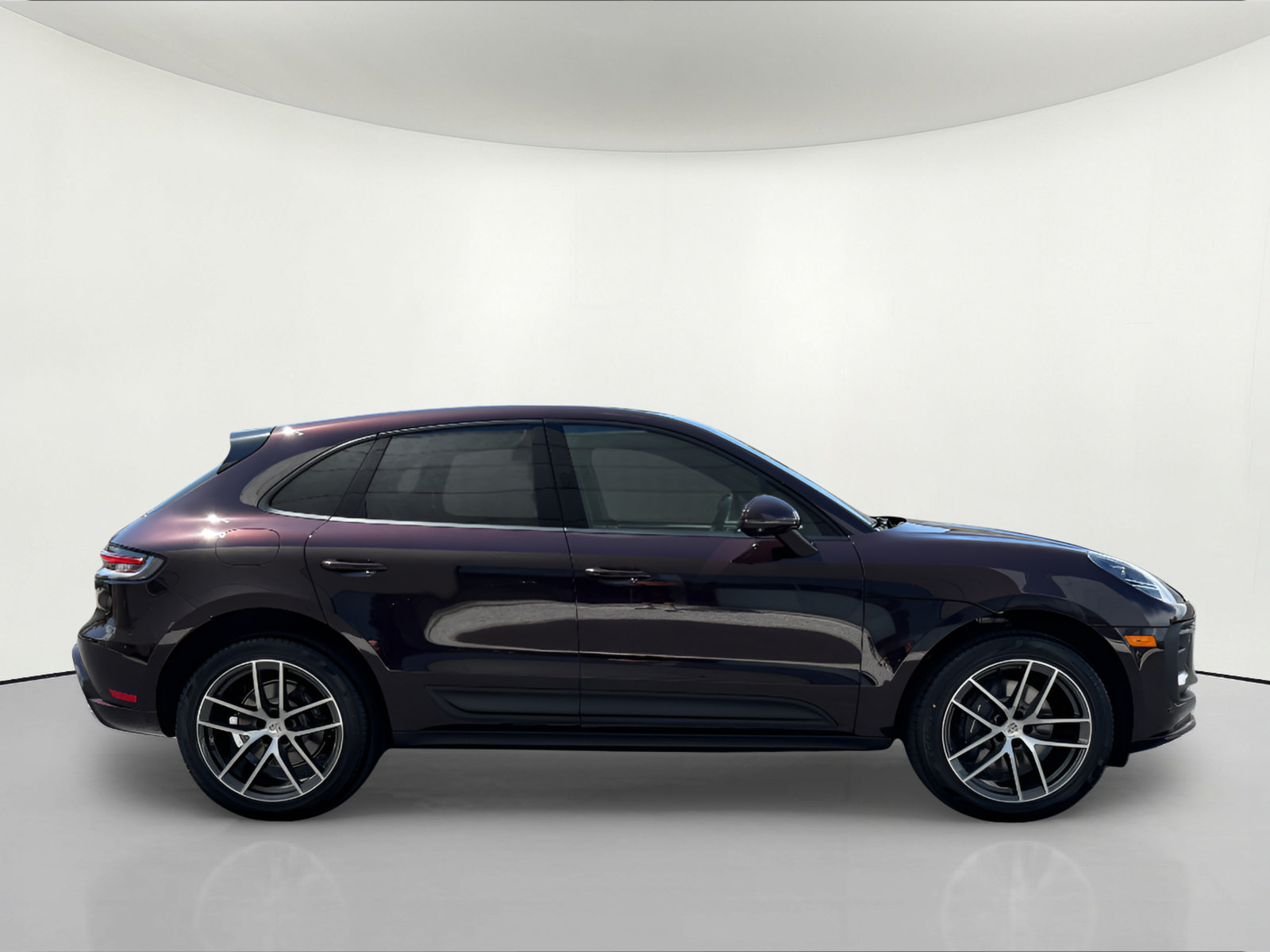 New 2026 Porsche Macan AWD/4WD image 7