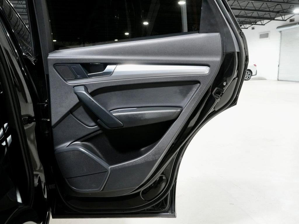 Used 2024 Audi Q5 2.0T Premium image 32