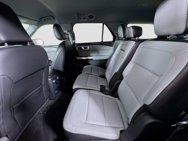 Used 2021 Ford Explorer XLT w/ Equipment Group 202A image 26