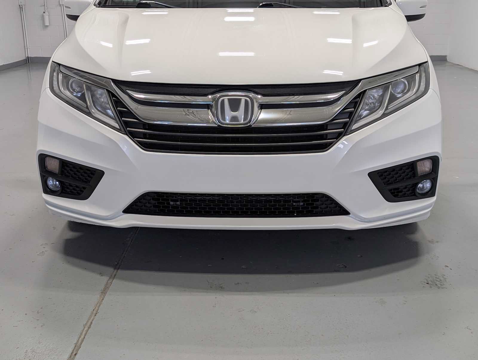 Used 2019 Honda Odyssey EX-L image 2