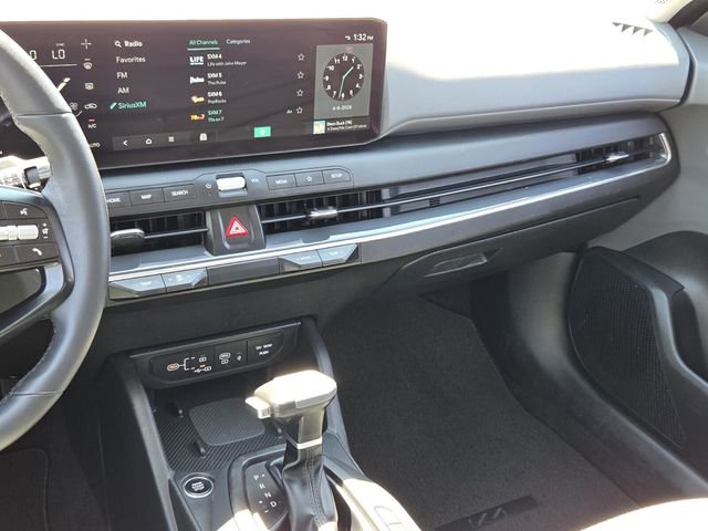 Used 2025 Kia K4 EX image 26