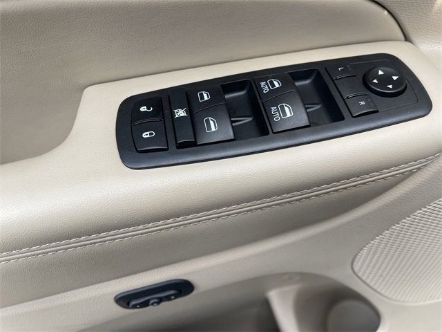 Used 2021 Jeep Grand Cherokee Limited image 13