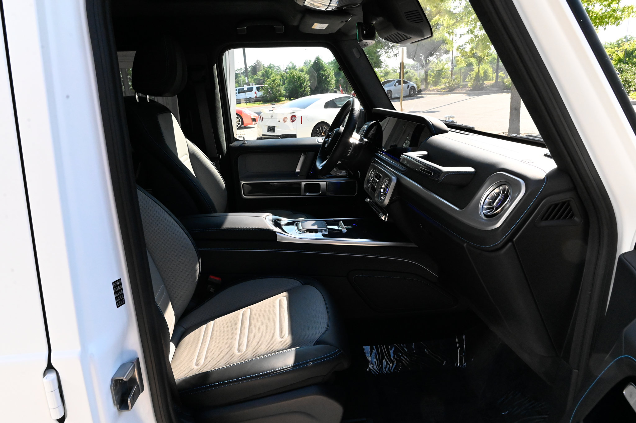 Used 2025 Mercedes-Benz G 580 w/ EQ Technology image 57