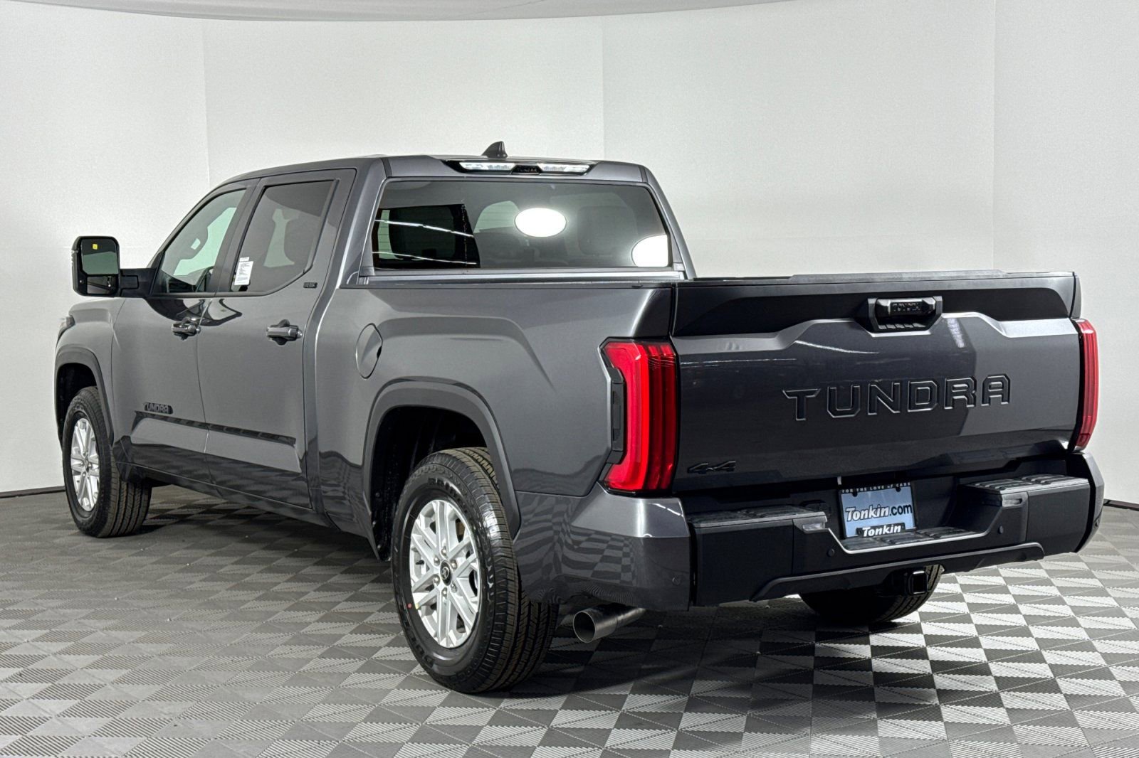 New 2025 Toyota Tundra SR5 image 6