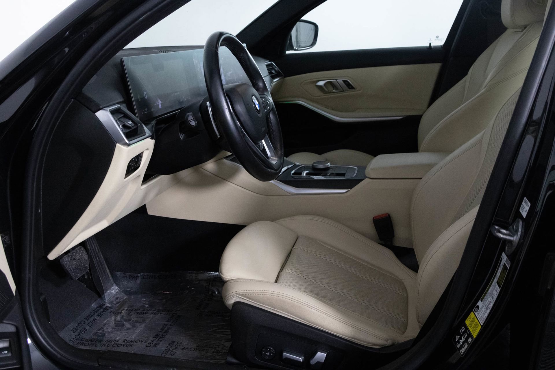 Used 2023 BMW 330i xDrive Sedan w/ Driving Assistance Package image 19