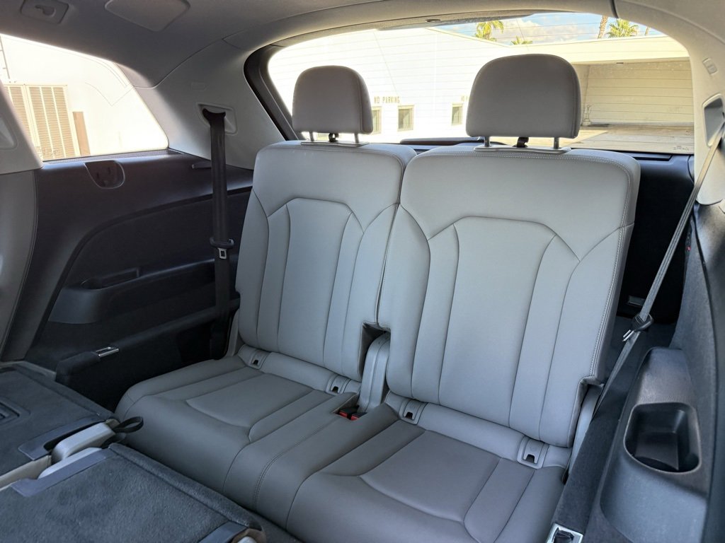 Used 2021 Audi Q7 3.0T Prestige w/ Prestige Package image 15