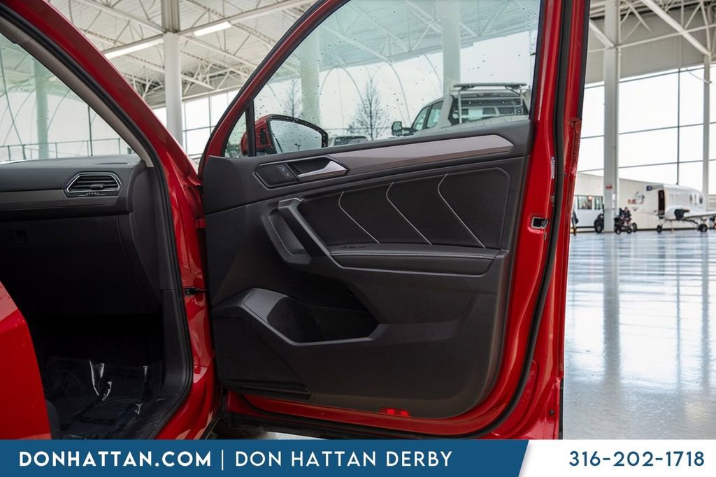 Used 2023 Volkswagen Tiguan SE image 24