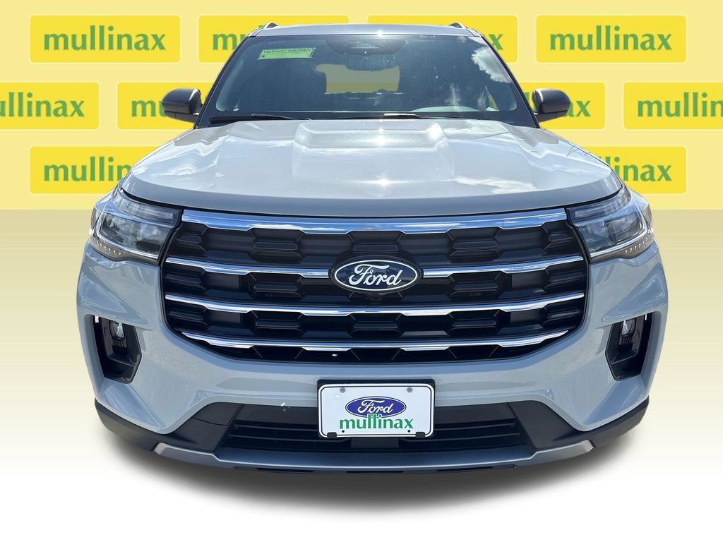 New 2027 Ford Explorer Active w/ Active Comfort Package RWD image 13
