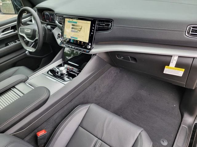 New 2026 Jeep Grand Wagoneer L Limited AWD/4WD image 25