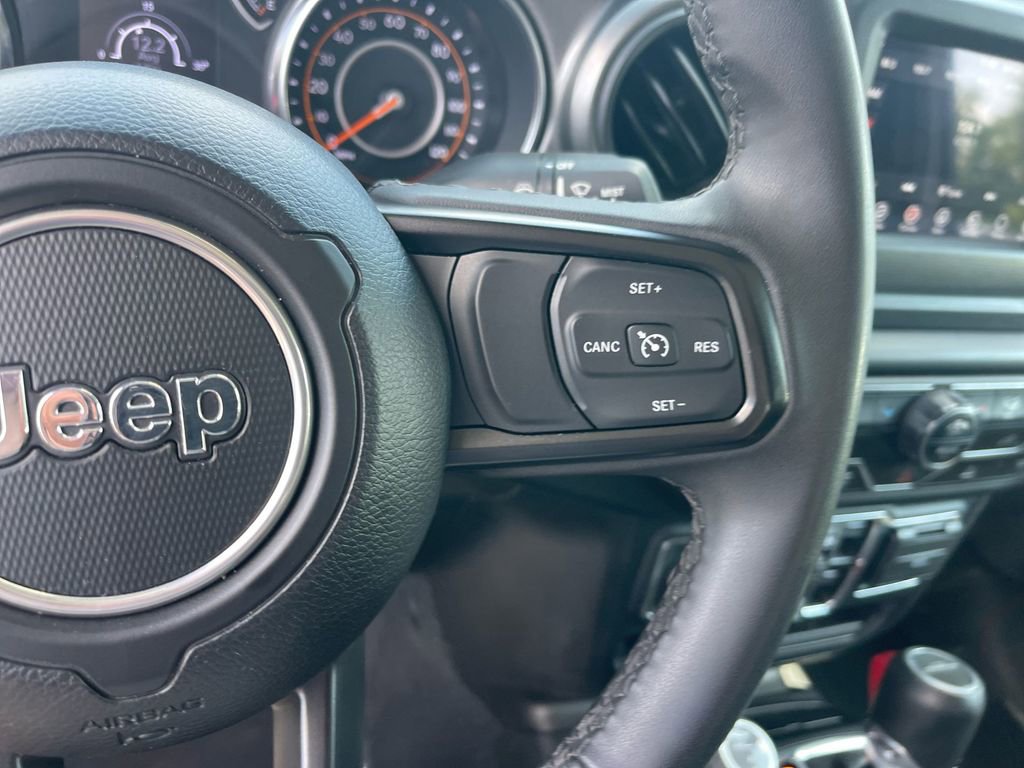 Used 2023 Jeep Gladiator Sport image 14