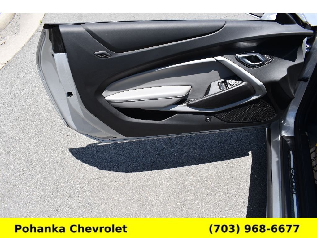 Used 2018 Chevrolet Camaro SS RWD image 25