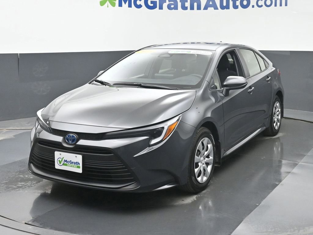 Used 2025 Toyota Corolla LE image 15