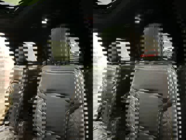 Used 2019 Ford Explorer Platinum AWD/4WD image 18