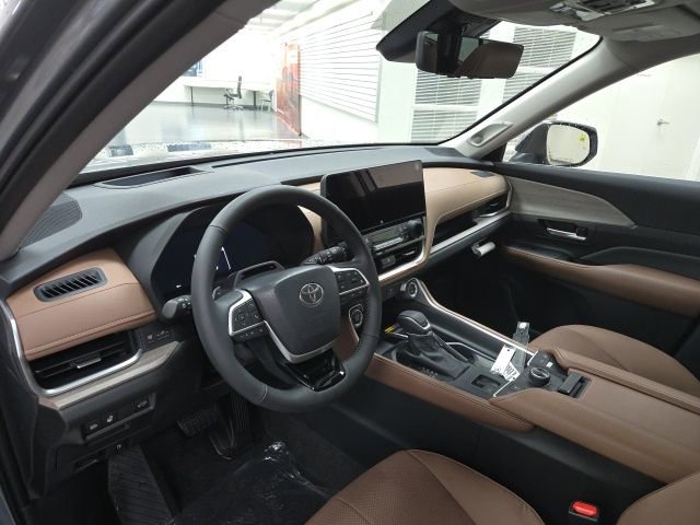 New 2026 Toyota Grand Highlander Platinum image 22