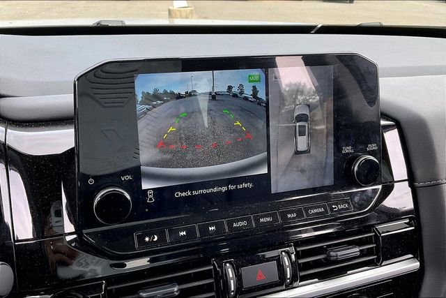 Used 2025 Nissan Pathfinder SL w/ SL Premium Package FWD image 11