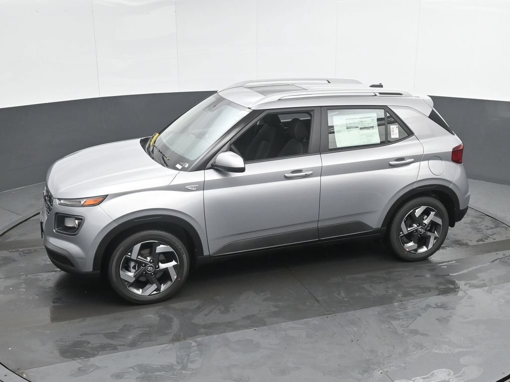 New 2026 Hyundai Venue SEL FWD image 37
