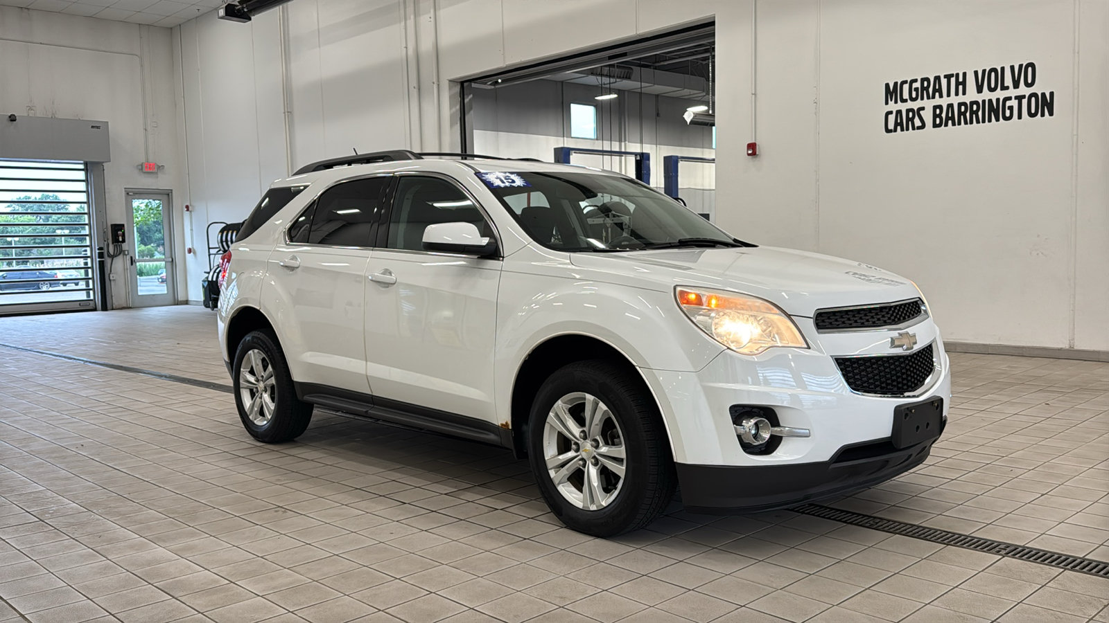 Used 2015 Chevrolet Equinox LT w/ Power Convenience Package FWD image 3