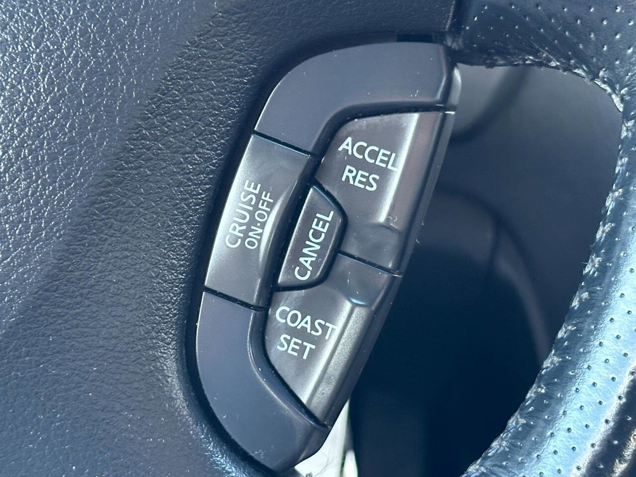 Used 2003 Nissan Maxima SE image 24