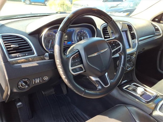 Certified 2019 Chrysler 300 Limited image 21