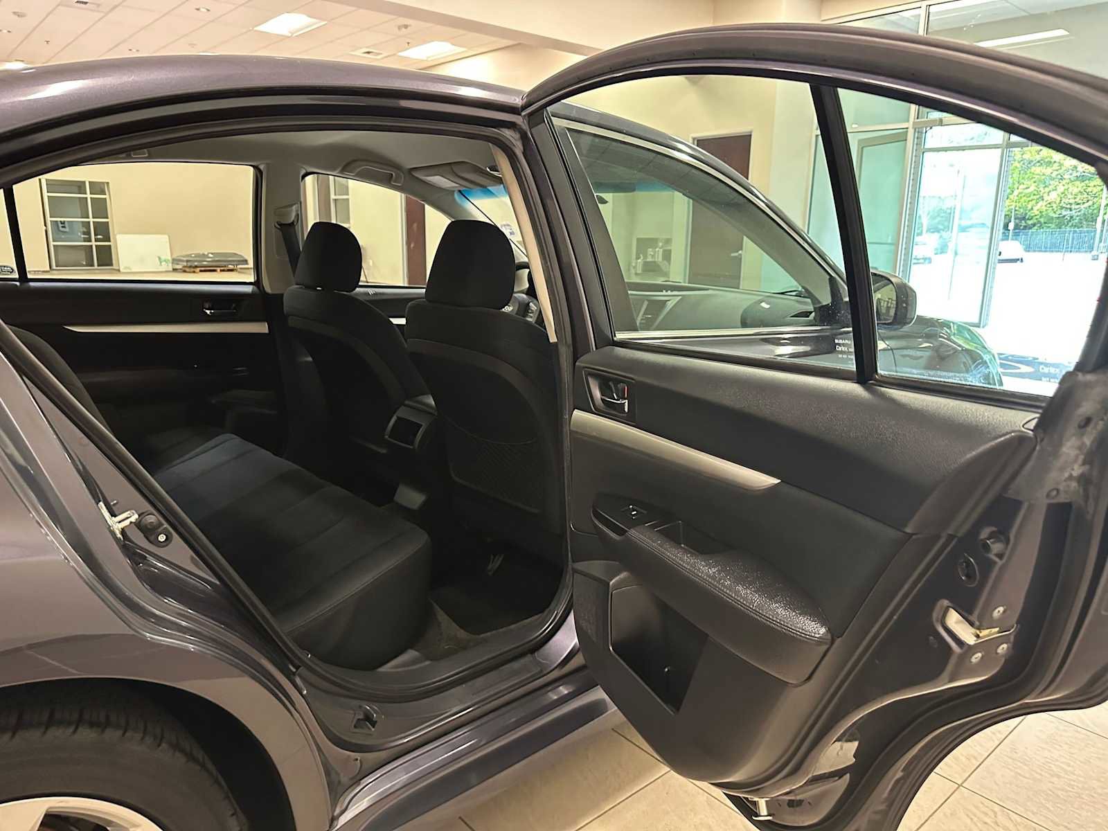 Used 2013 Subaru Legacy 2.5i Premium w/ All-Weather Pkg AWD/4WD image 24