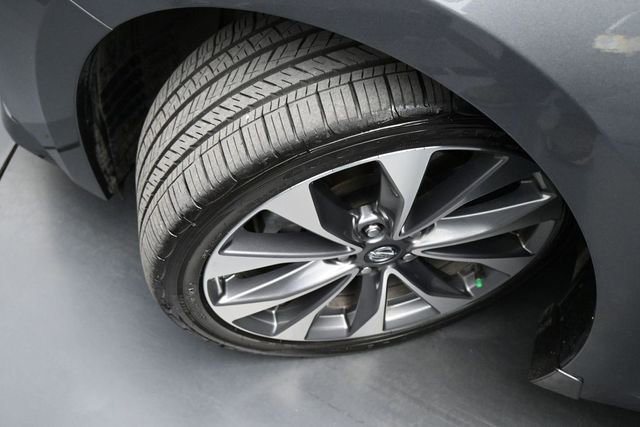 Used 2022 Nissan Maxima Platinum w/ Sport Mat Group FWD image 31