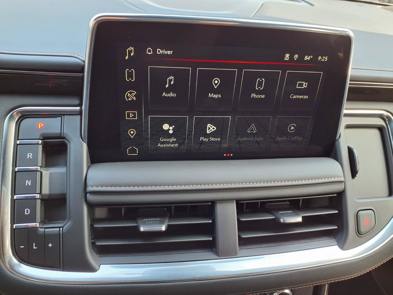 Used 2024 GMC Yukon XL AT4 AWD/4WD image 5