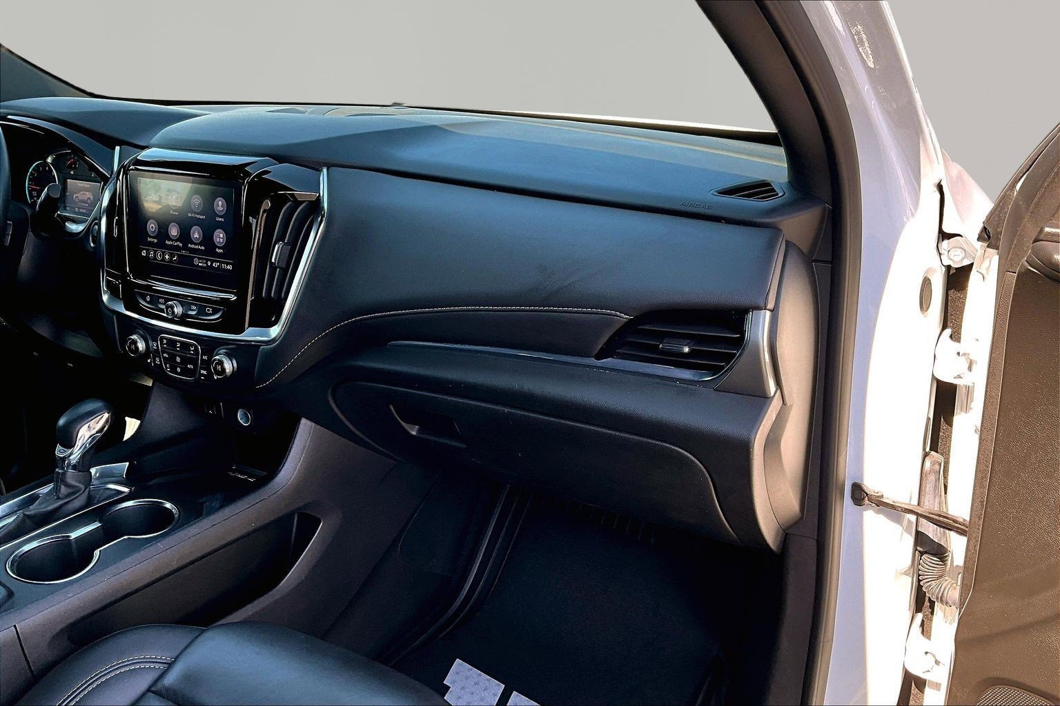 Used 2023 Chevrolet Traverse LT AWD/4WD image 26