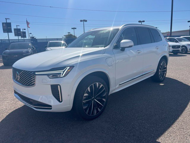 New 2026 Volvo XC90 T8 Plus w/ Protection Package AWD/4WD image 7