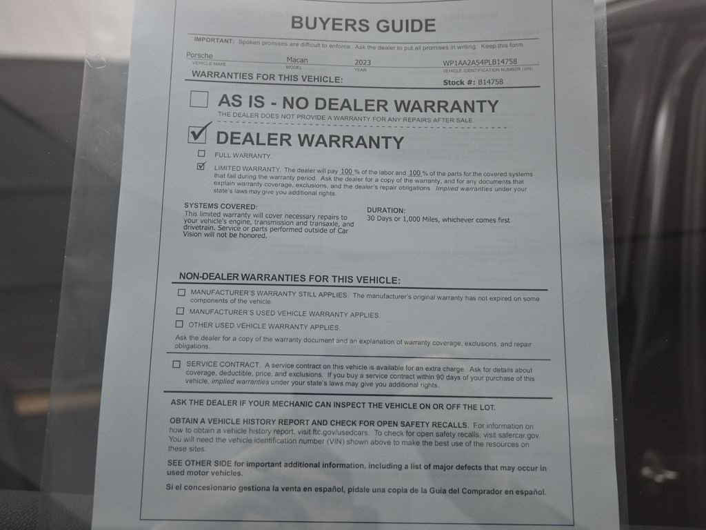 Used 2023 Porsche Macan Turbo image 38