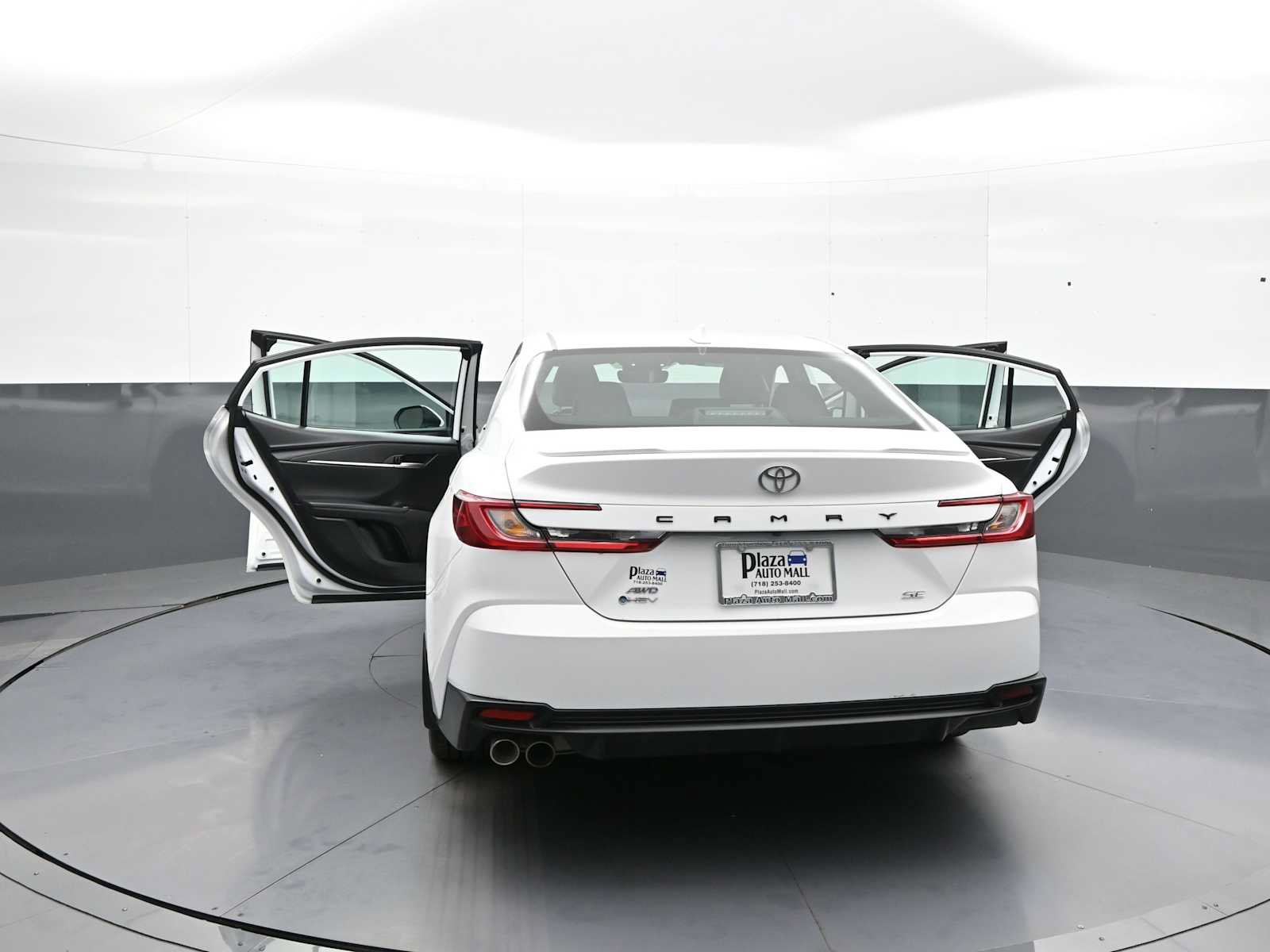 Used 2025 Toyota Camry SE w/ Convenience Package AWD/4WD image 46