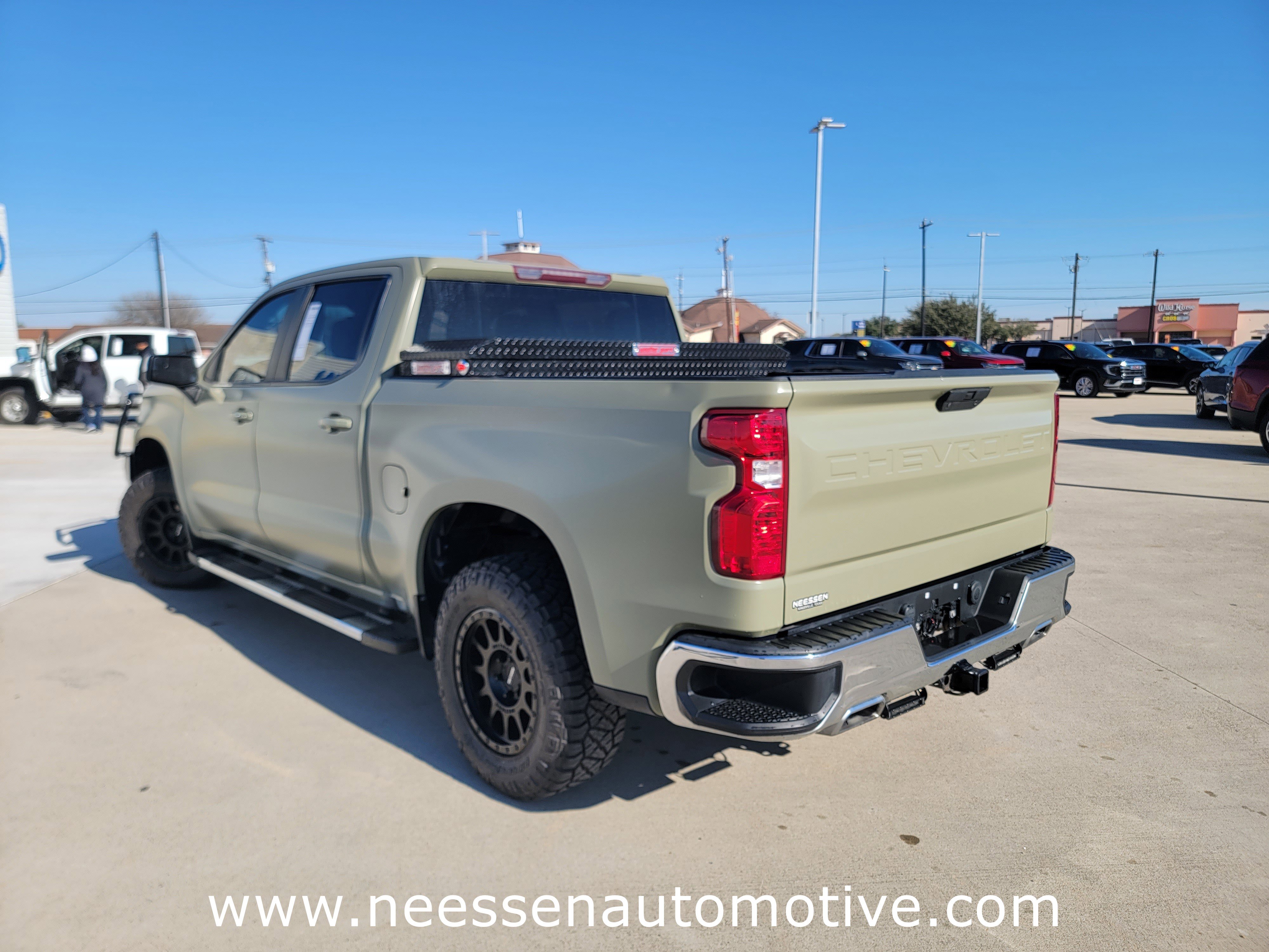 Used 2020 Chevrolet Silverado 1500 LT w/ Texas Edition image 5