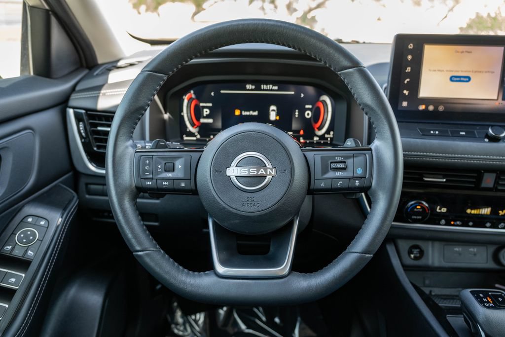 Used 2024 Nissan Rogue SL FWD image 22