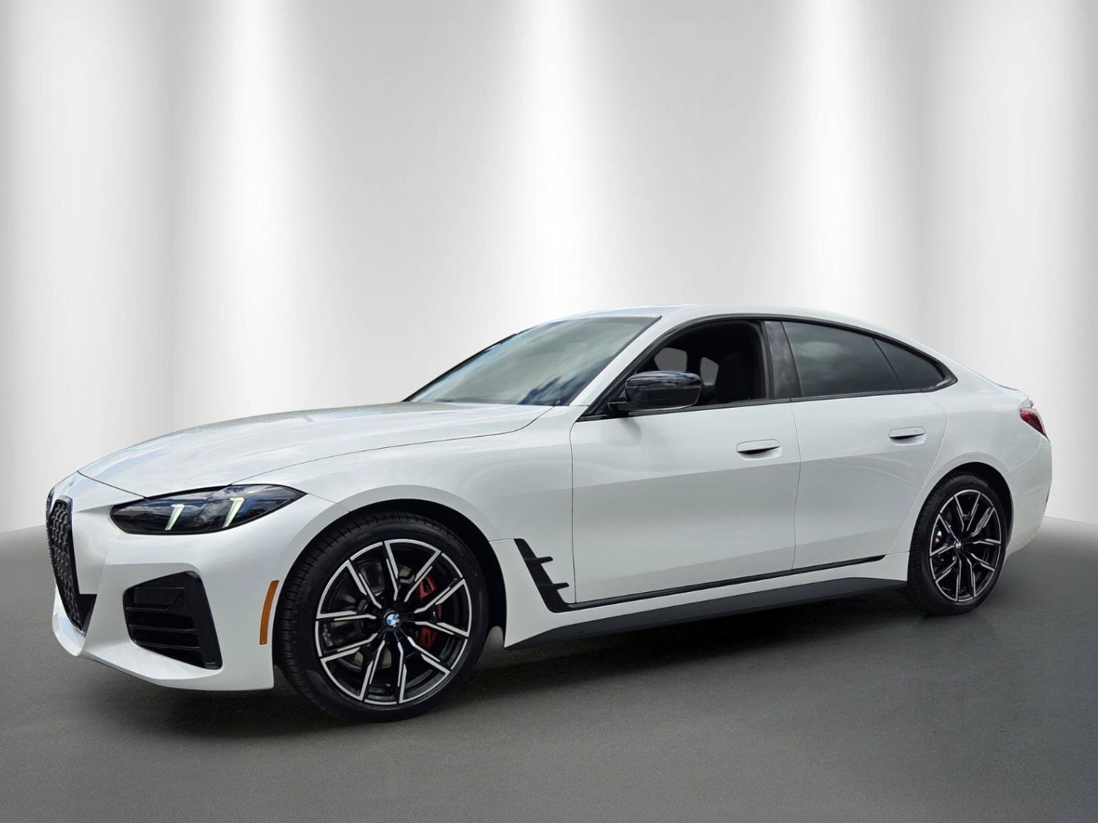 New 2026 BMW 430i w/ M Sport Package RWD image 3