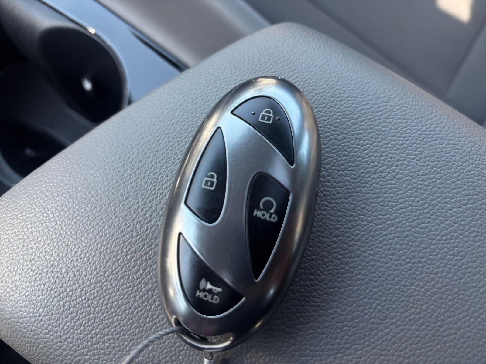 Used 2025 Hyundai Elantra SEL image 25