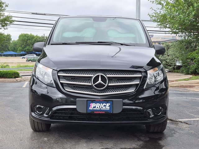 Used 2018 Mercedes-Benz Metris Passenger image 2