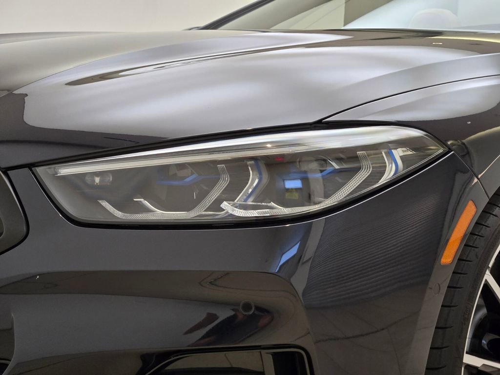 Used 2023 BMW 840i Convertible image 5